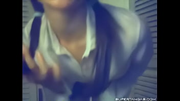 ⁣Keyra Agustina - Strips Naked